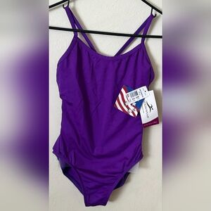 MotionWear Womans Purple Leotard Mediu.
